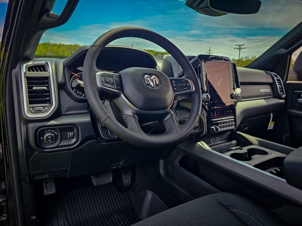 New 2026 RAM 2500 Big Horn AWD/4WD image 13
