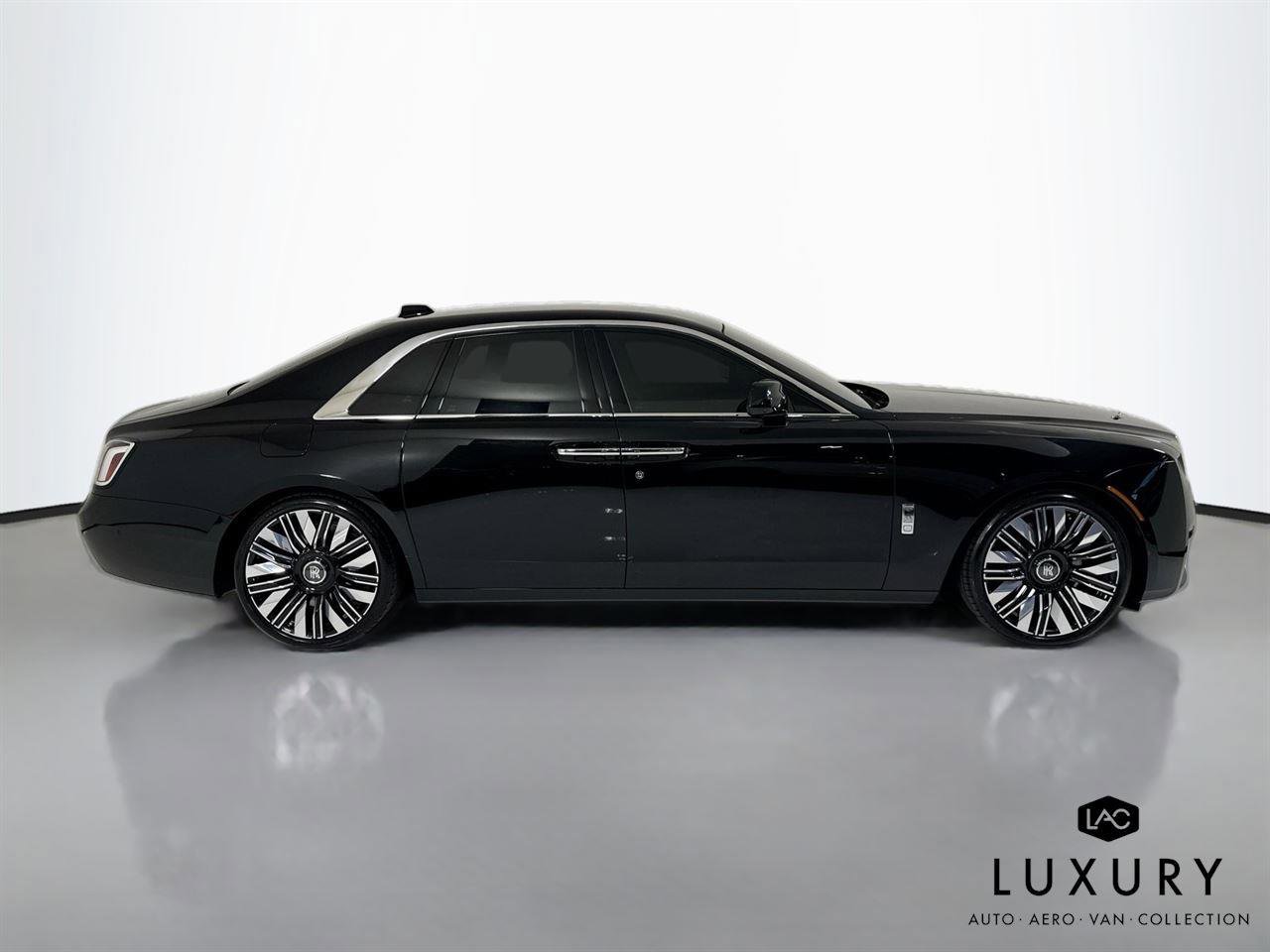 Used 2025 Rolls-Royce Ghost image 6
