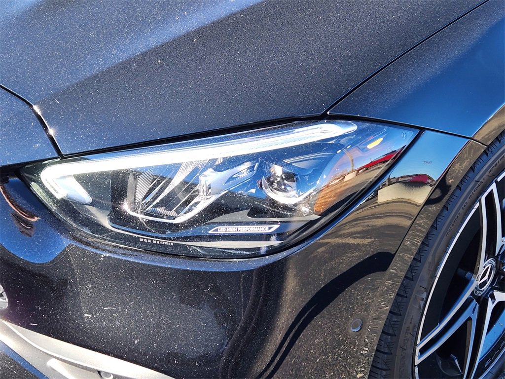 Used 2022 Mercedes-Benz C 300 4MATIC Sedan image 5