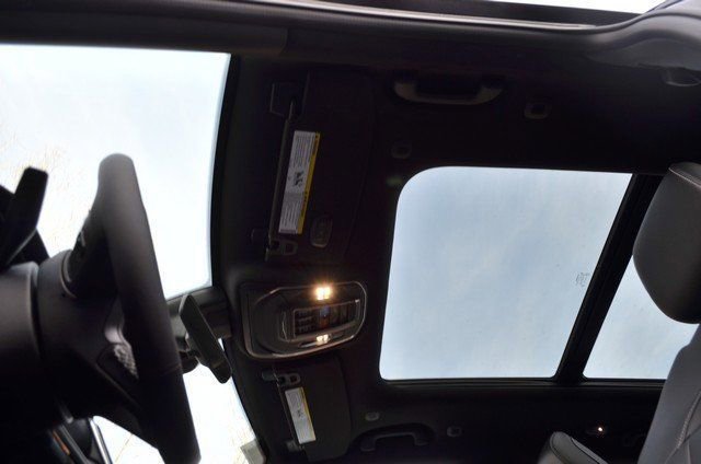 New 2025 Jeep Grand Cherokee Limited image 33