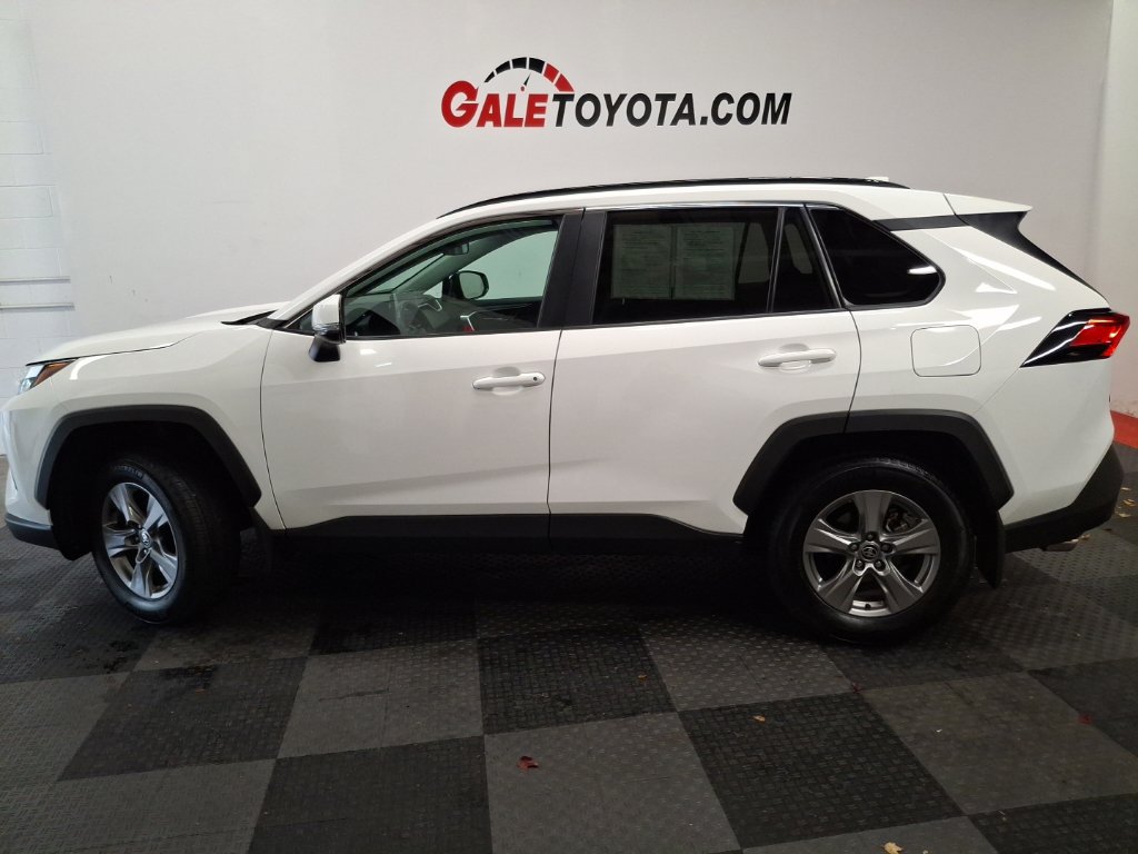 Used 2023 Toyota RAV4 XLE w/ Convenience Package AWD/4WD image 9