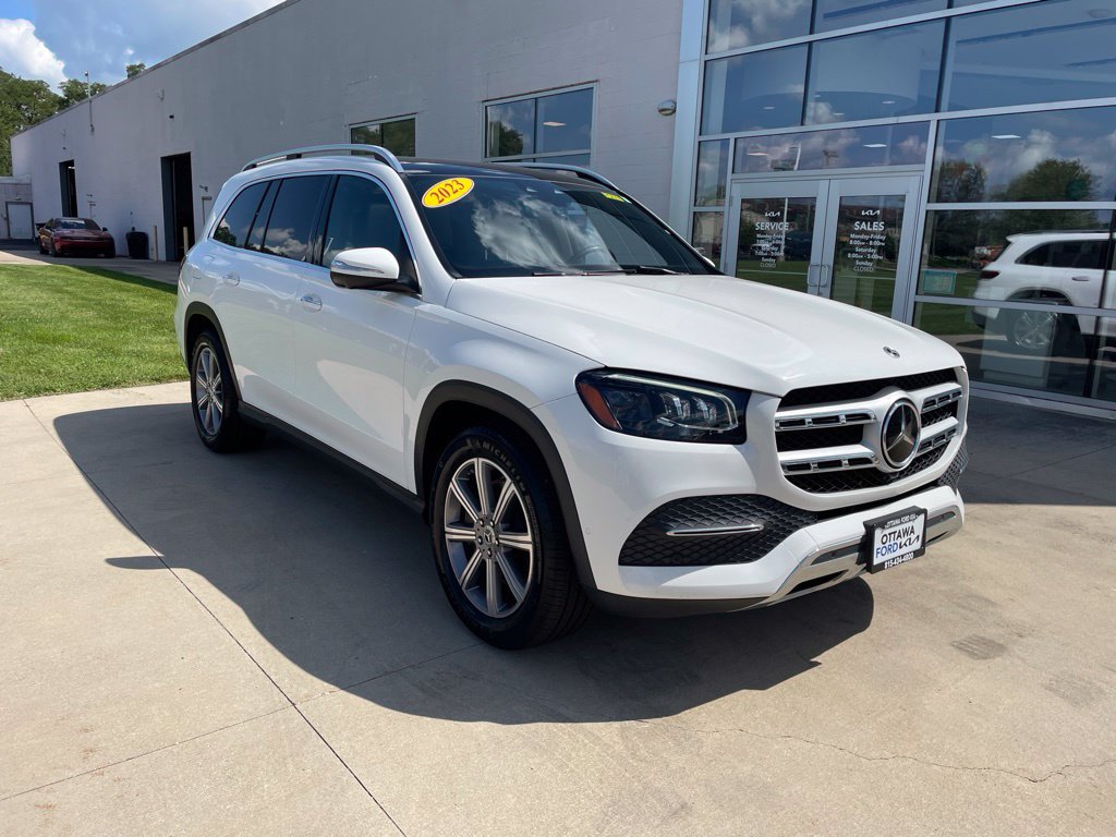 Used 2023 Mercedes-Benz GLS 450 4MATIC image 1