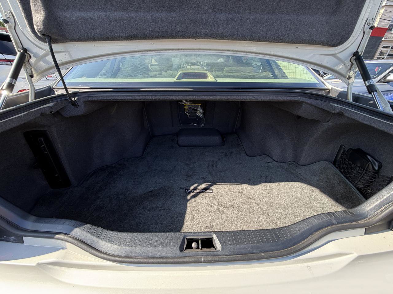 Used 2005 Lexus LS 430 RWD image 18