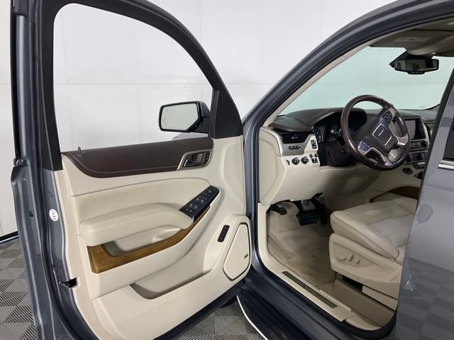 Used 2020 GMC Yukon Denali w/ Open Road Package AWD/4WD image 23