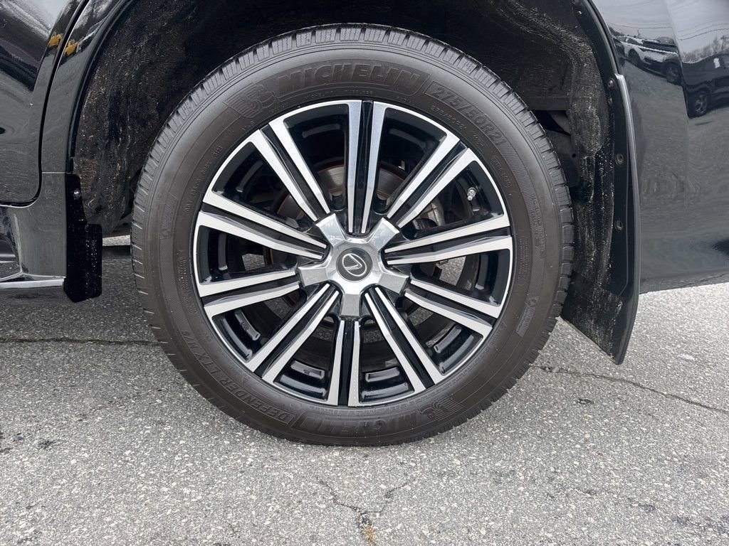 Used 2021 Lexus LX 570 4WD w/ Luxury Package image 34