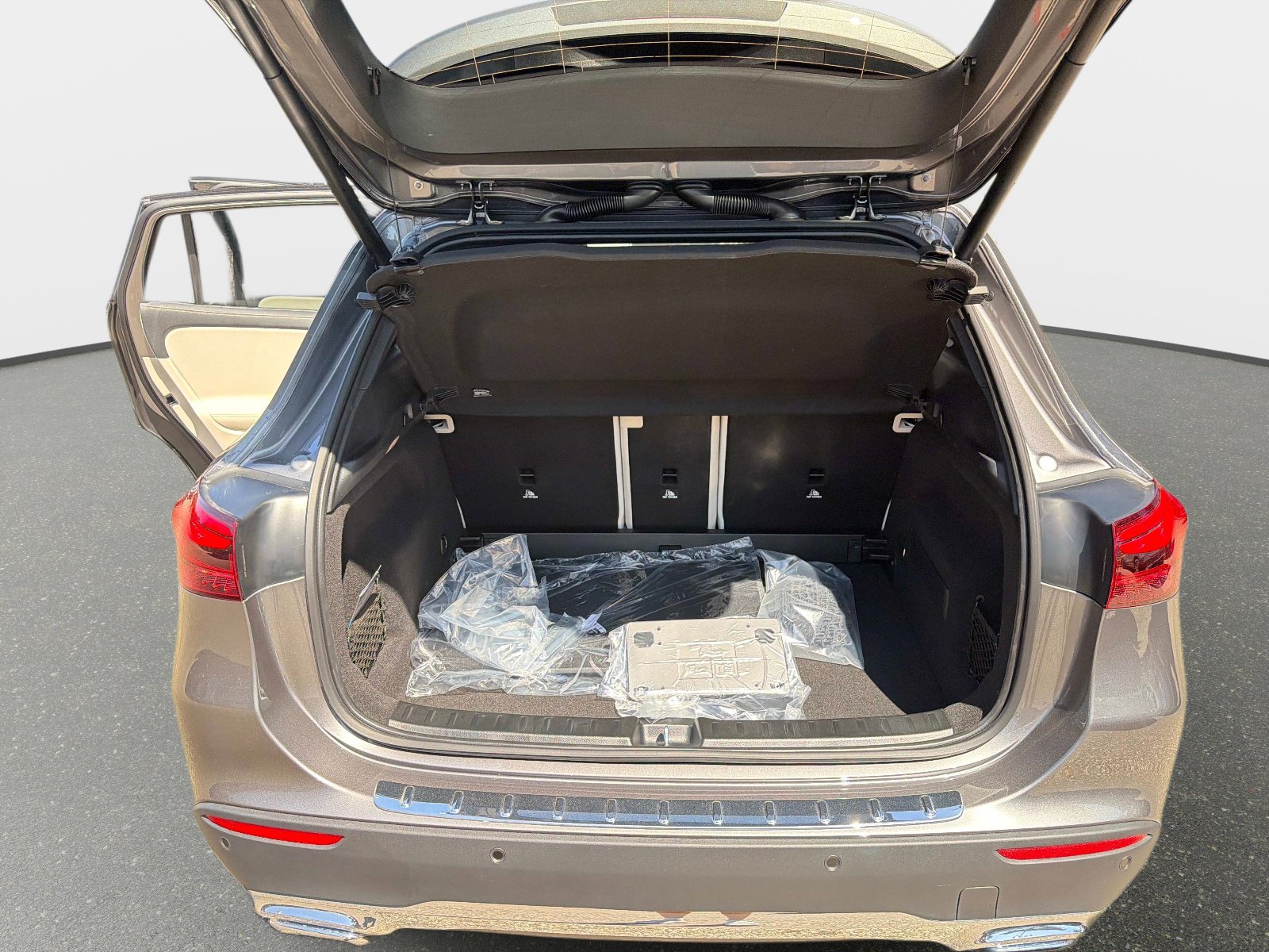 New 2026 Mercedes-Benz GLA 250 image 11