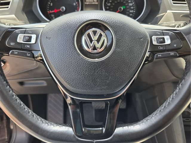 Used 2018 Volkswagen Tiguan SEL FWD image 28