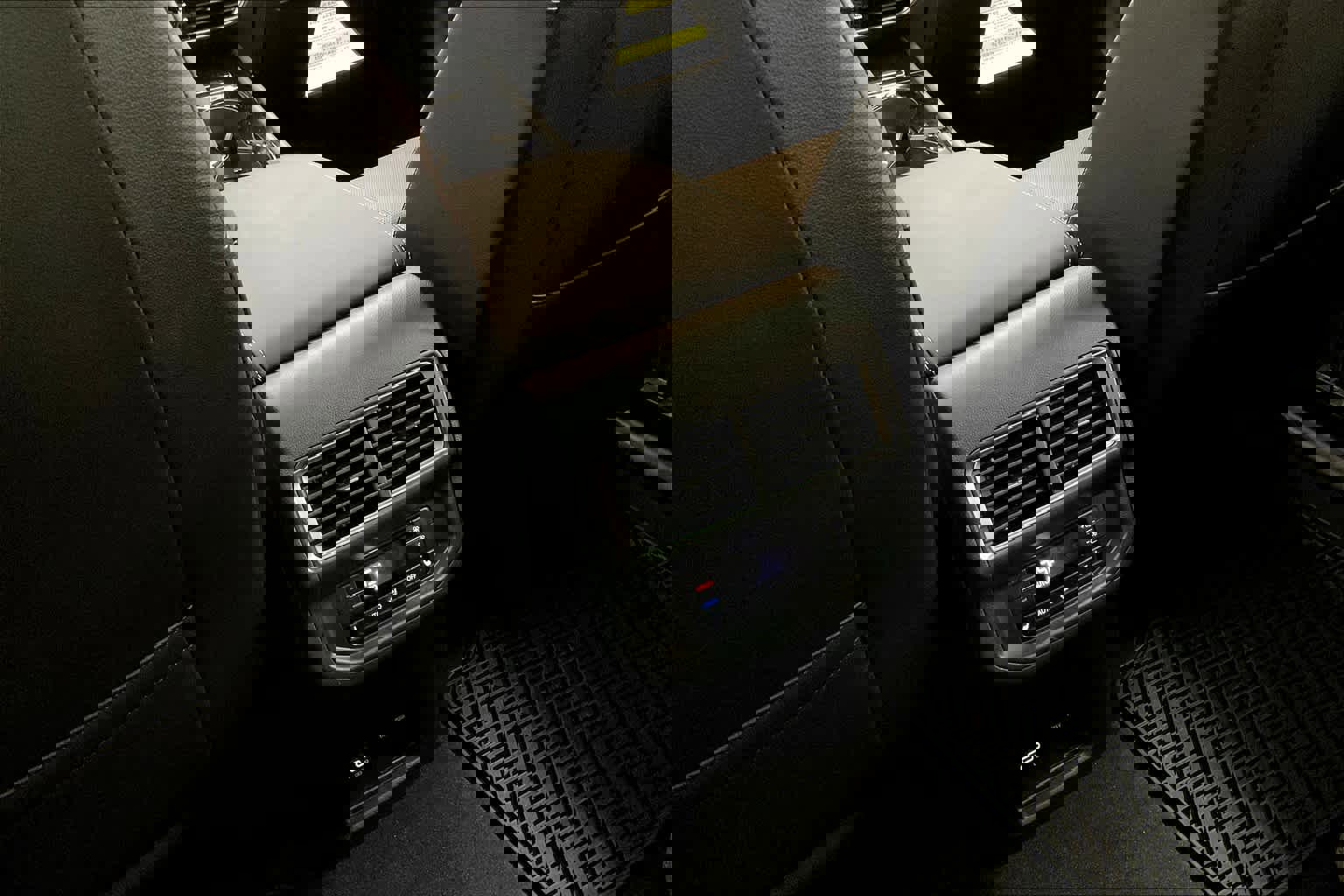 New 2025 Volkswagen Atlas SEL image 16