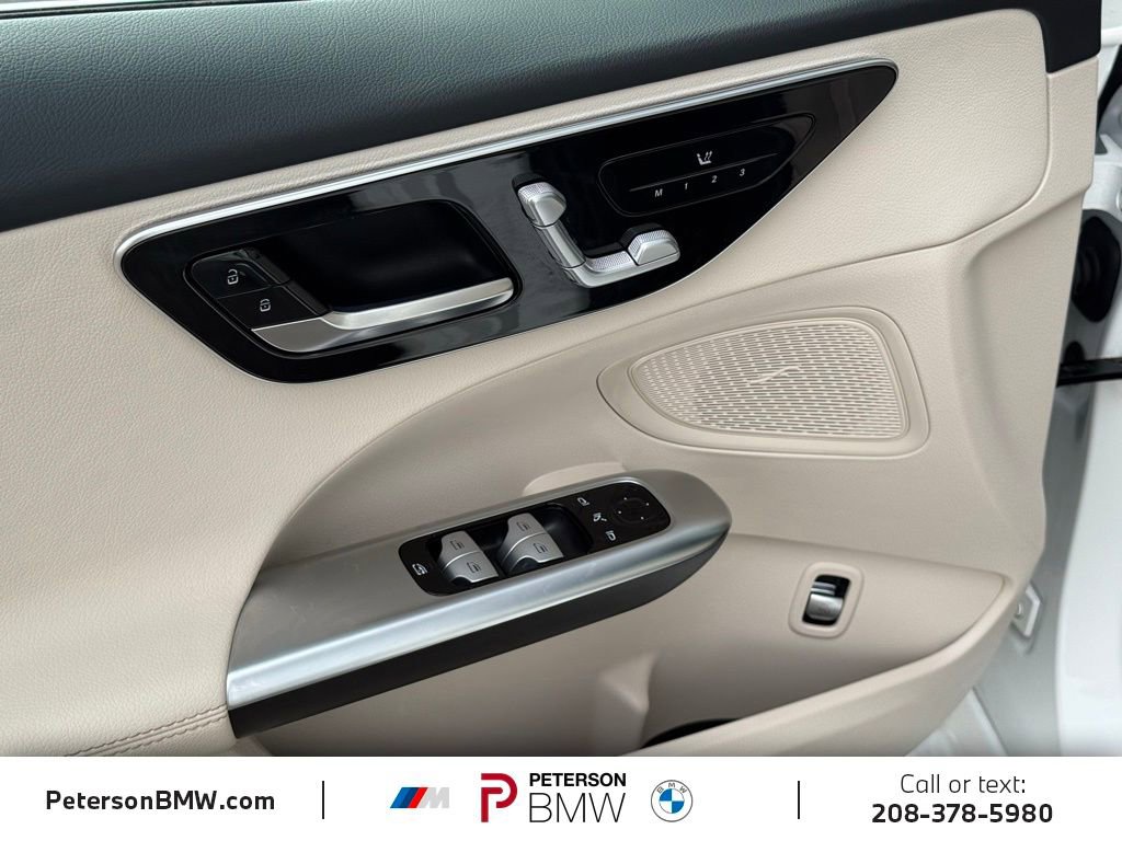 Used 2025 Mercedes-Benz C 300 4MATIC Sedan image 15
