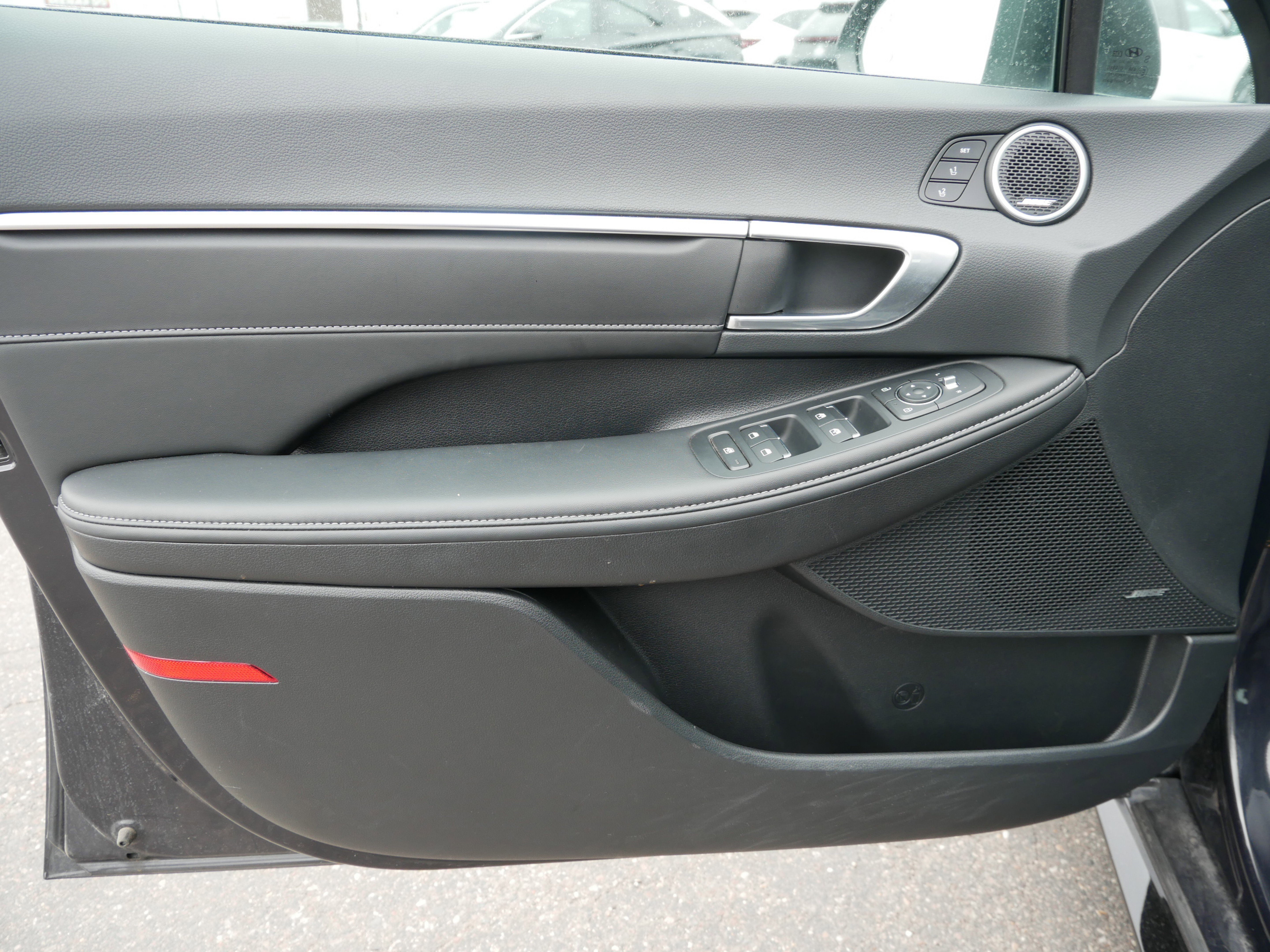 Used 2023 Hyundai Sonata Limited image 11