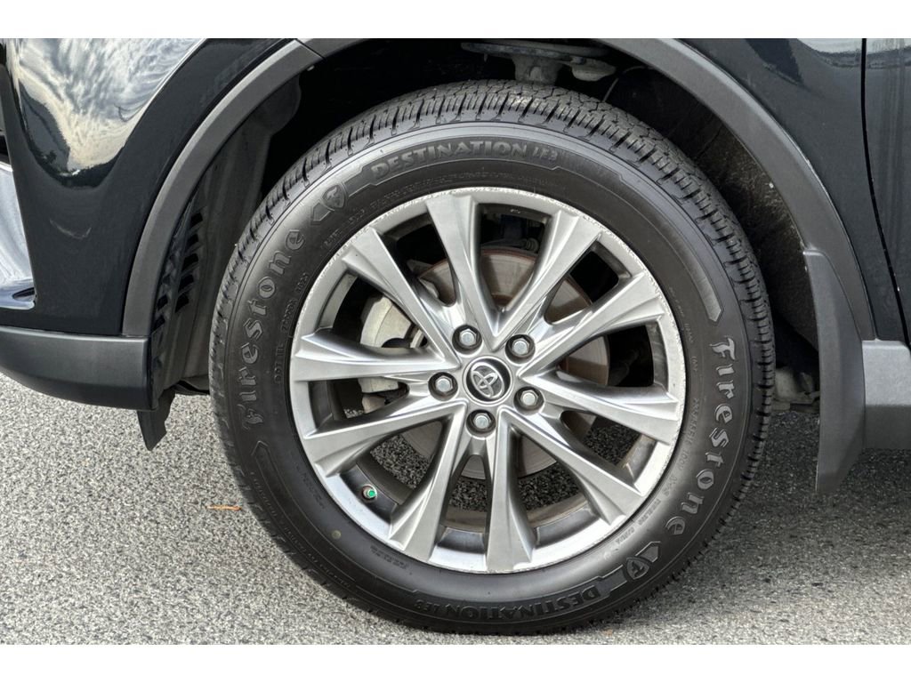 Used 2016 Toyota RAV4 Limited image 30