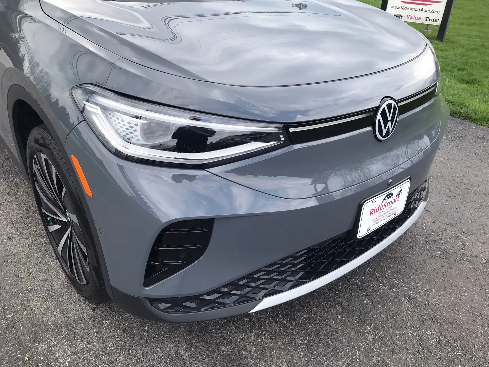 Used 2023 Volkswagen ID.4 Pro S Plus image 56