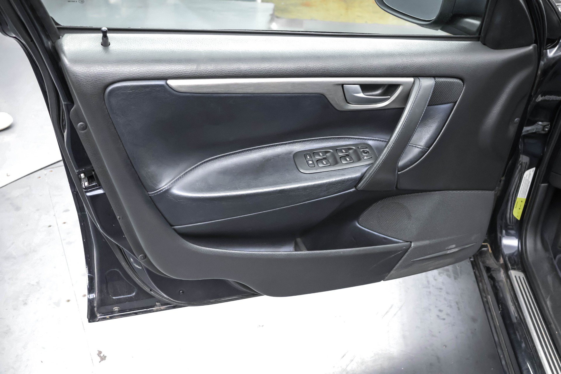Used 2007 Volvo S60 R AWD/4WD image 8