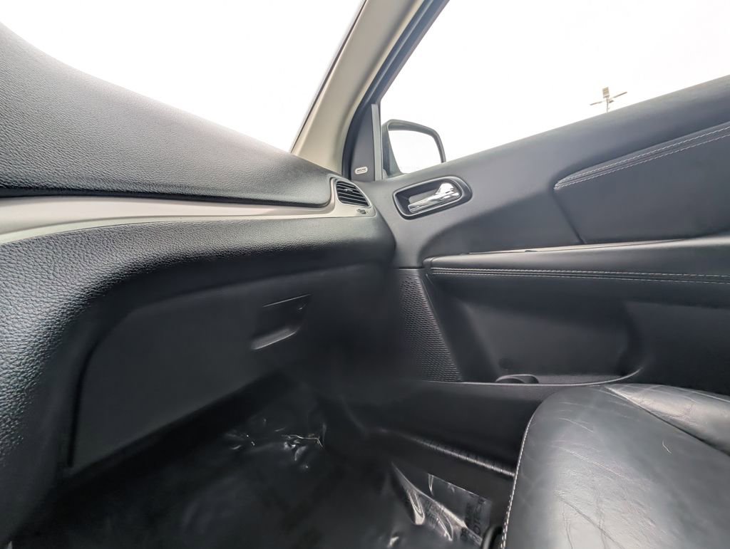 Used 2020 Dodge Journey Crossroad w/ Popular Equipment Group image 32