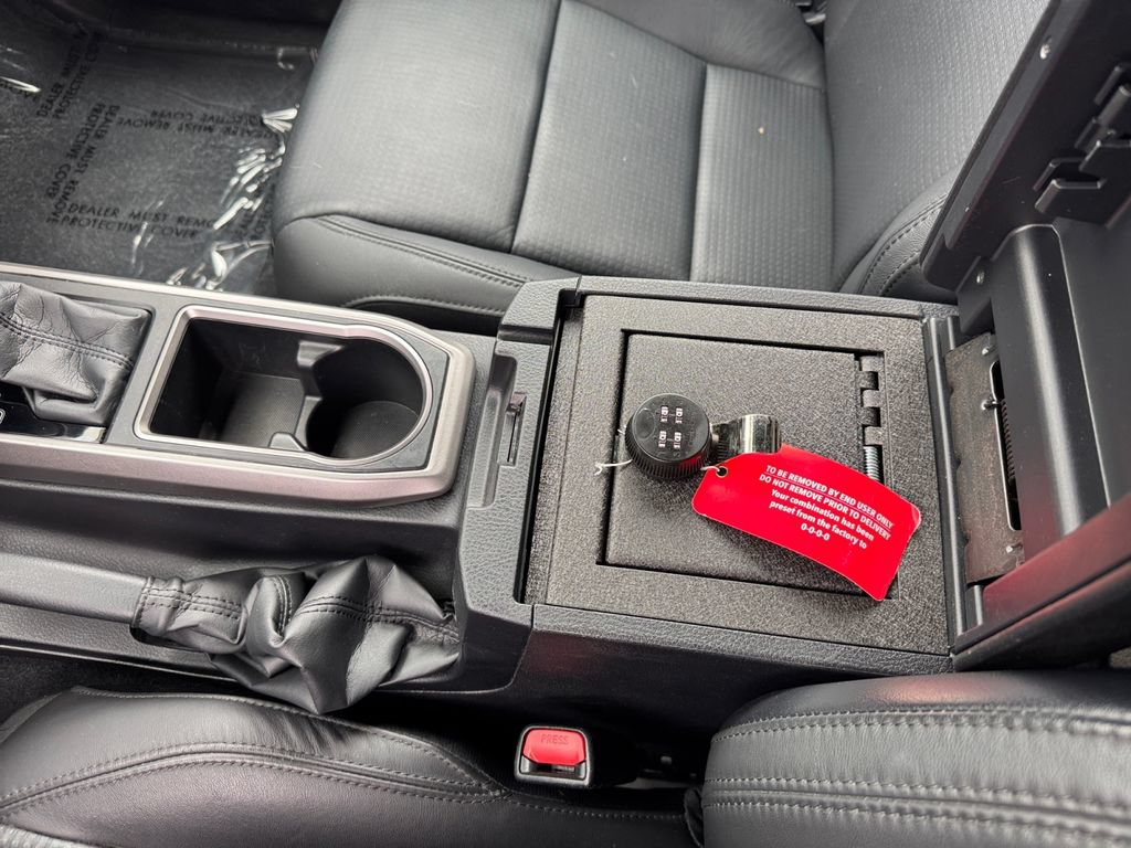 Certified 2022 Toyota Tacoma Limited AWD/4WD image 28
