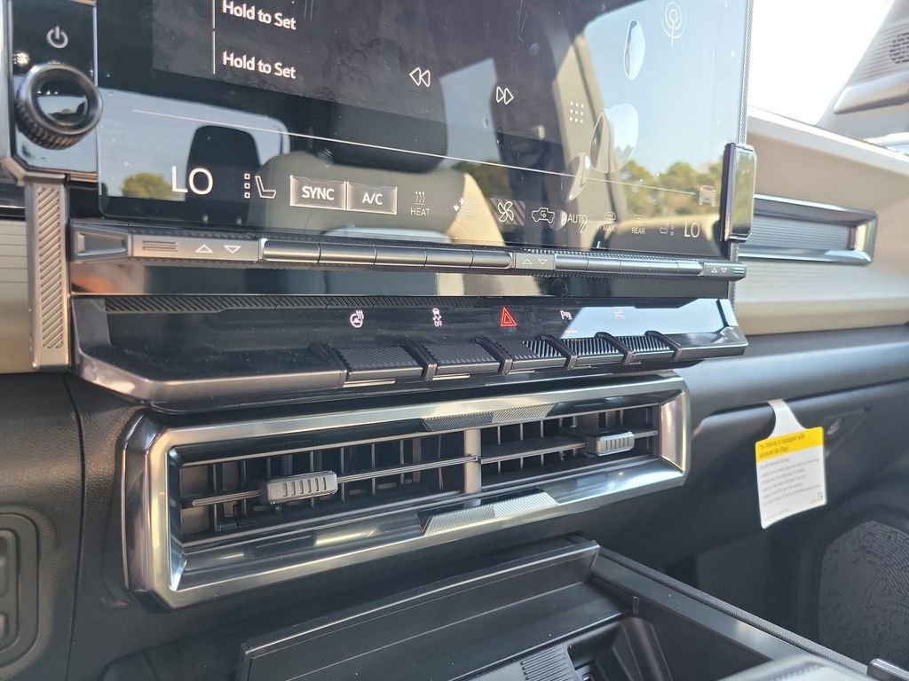 New 2026 GMC Hummer EV 4x4 Crew Cab image 24