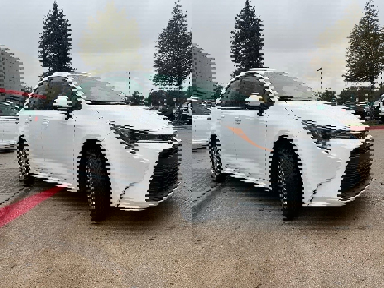 Used 2024 Toyota Corolla LE image 5