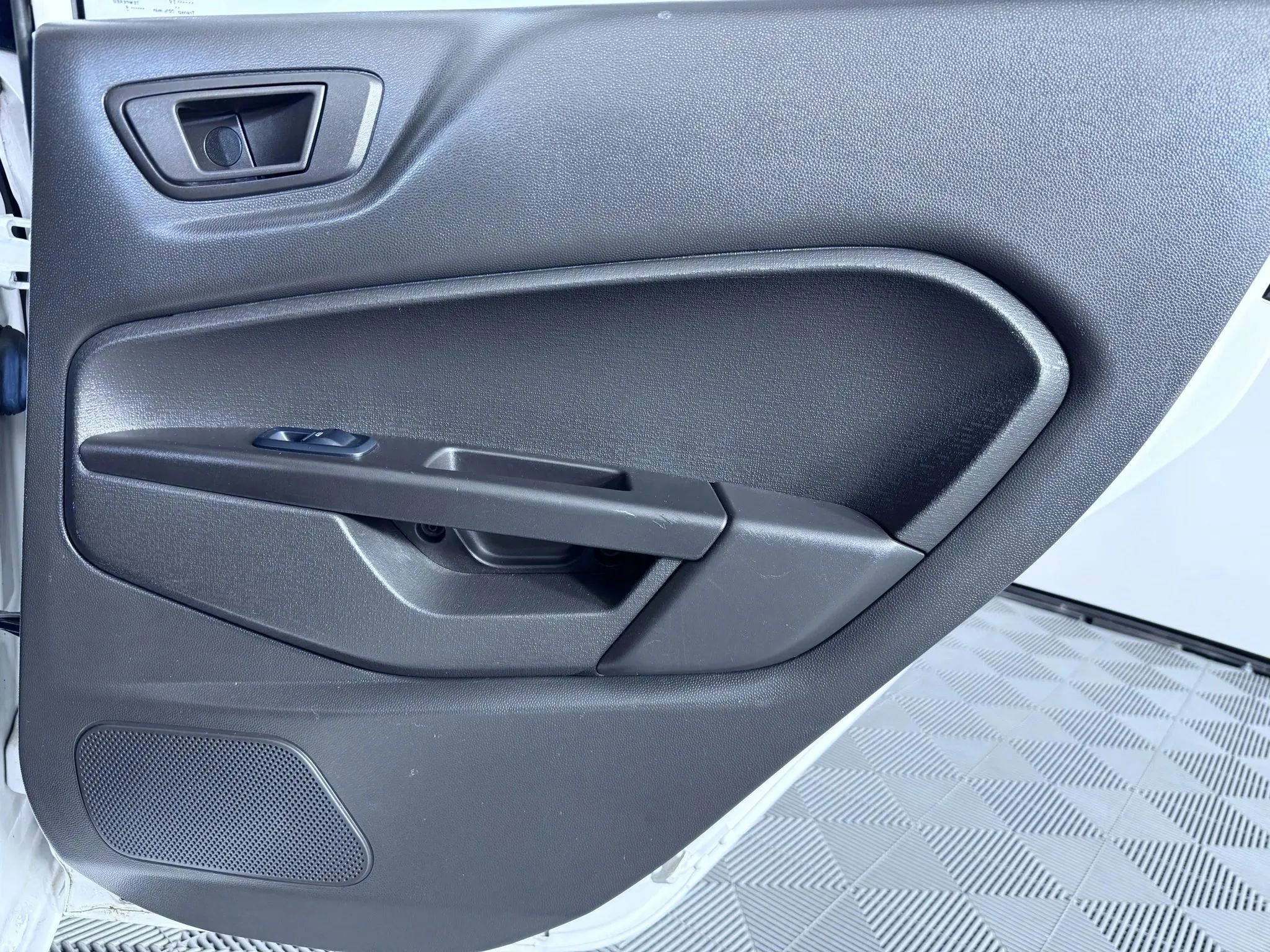 Used 2019 Ford Fiesta SE image 38