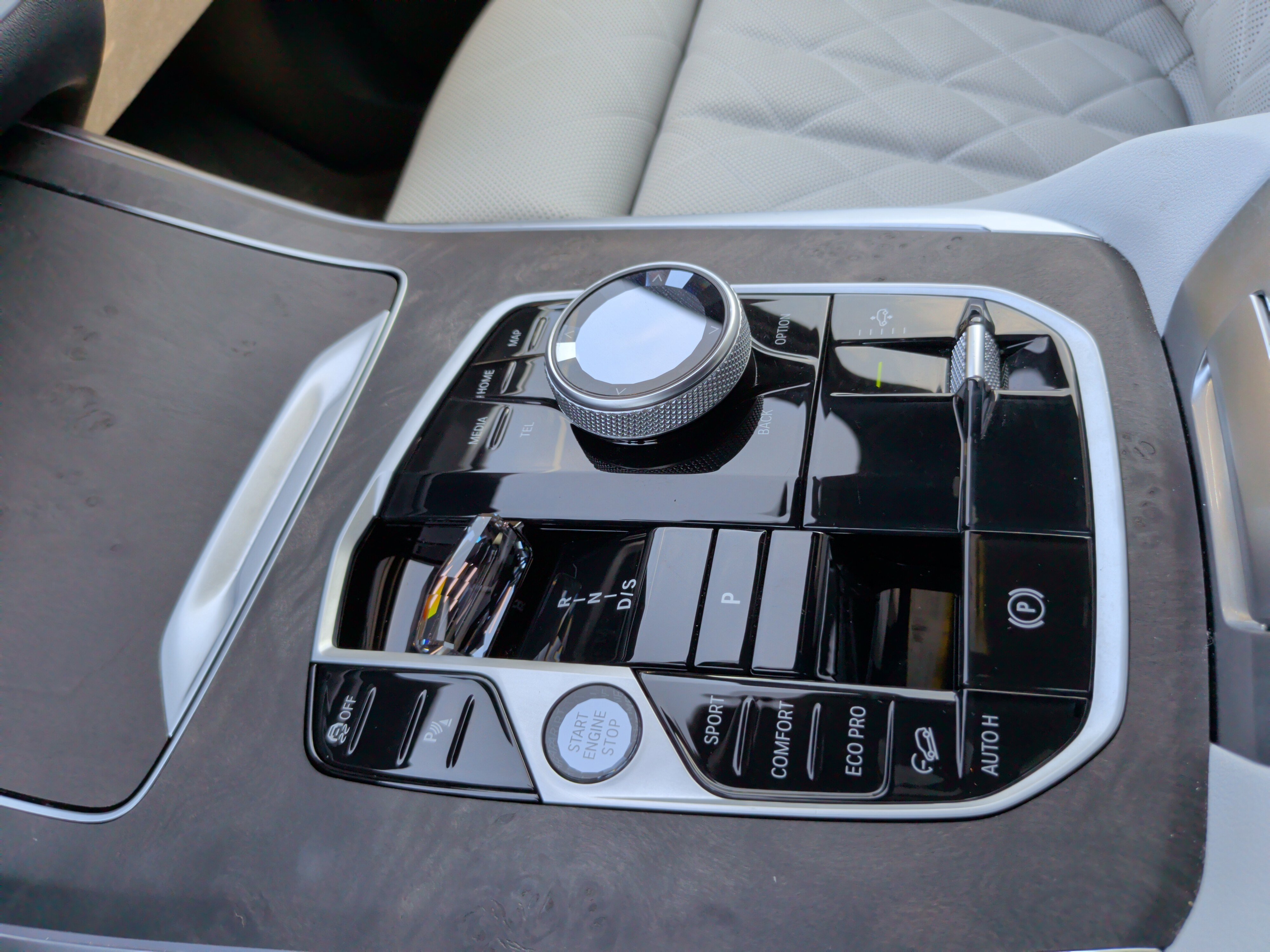 Certified 2024 BMW X7 xDrive40i image 20