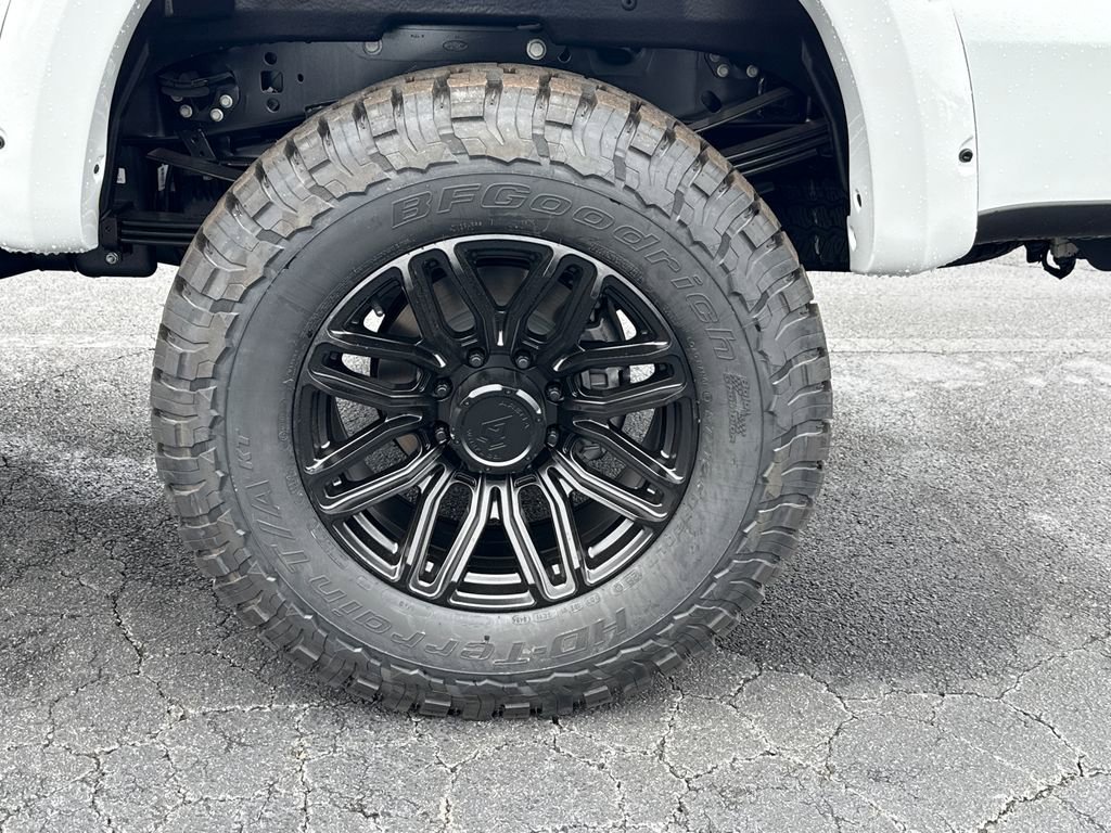 New 2026 Ford F250 Lariat w/ Black Appearance Package image 19