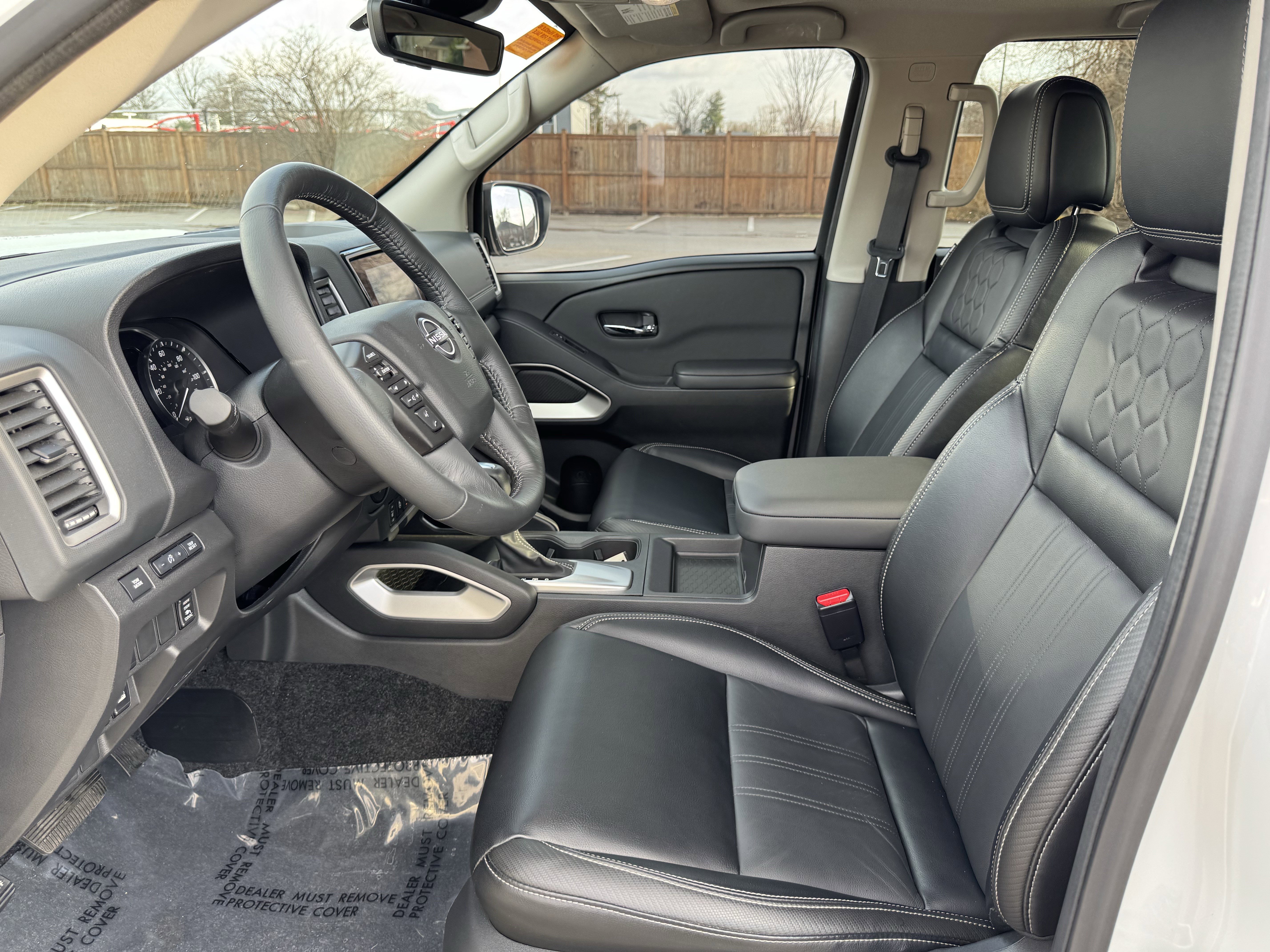 Used 2024 Nissan Frontier SL w/ Technology Package image 26