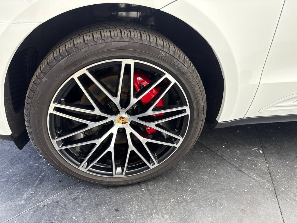 Certified 2023 Porsche Macan S AWD/4WD image 14