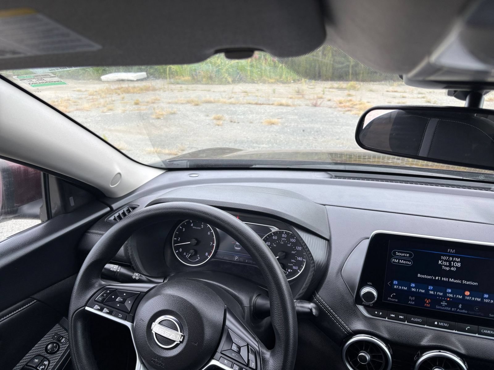 Used 2025 Nissan Sentra SV FWD image 29