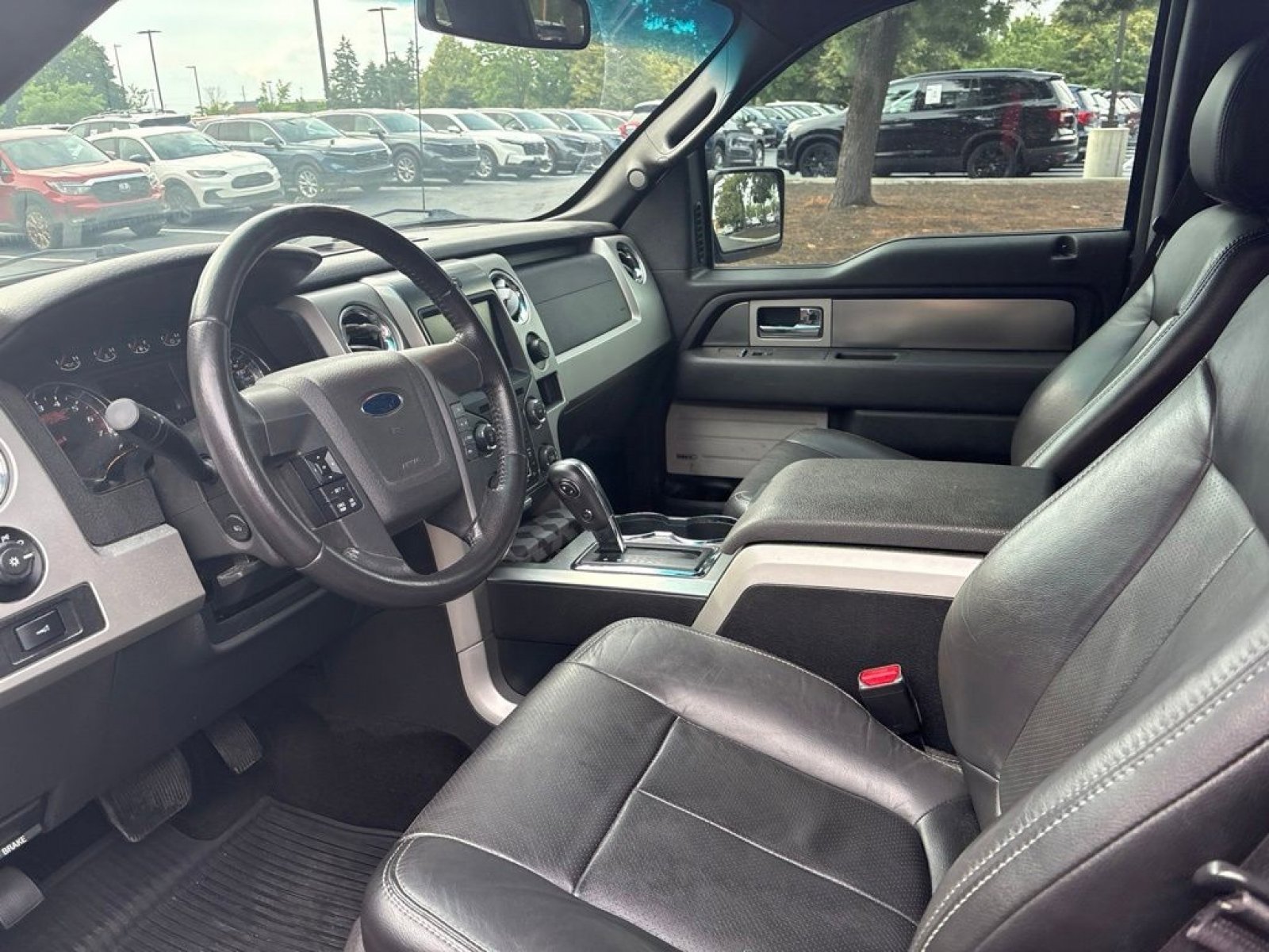 Used 2014 Ford F150 FX4 w/ Equipment Group 402A Luxury AWD/4WD image 15