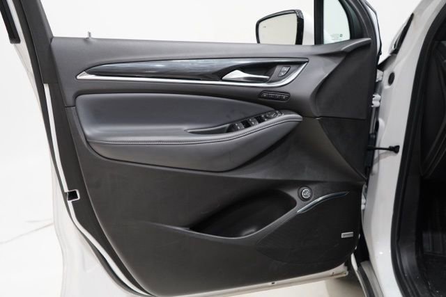 Used 2024 Buick Enclave Premium image 18