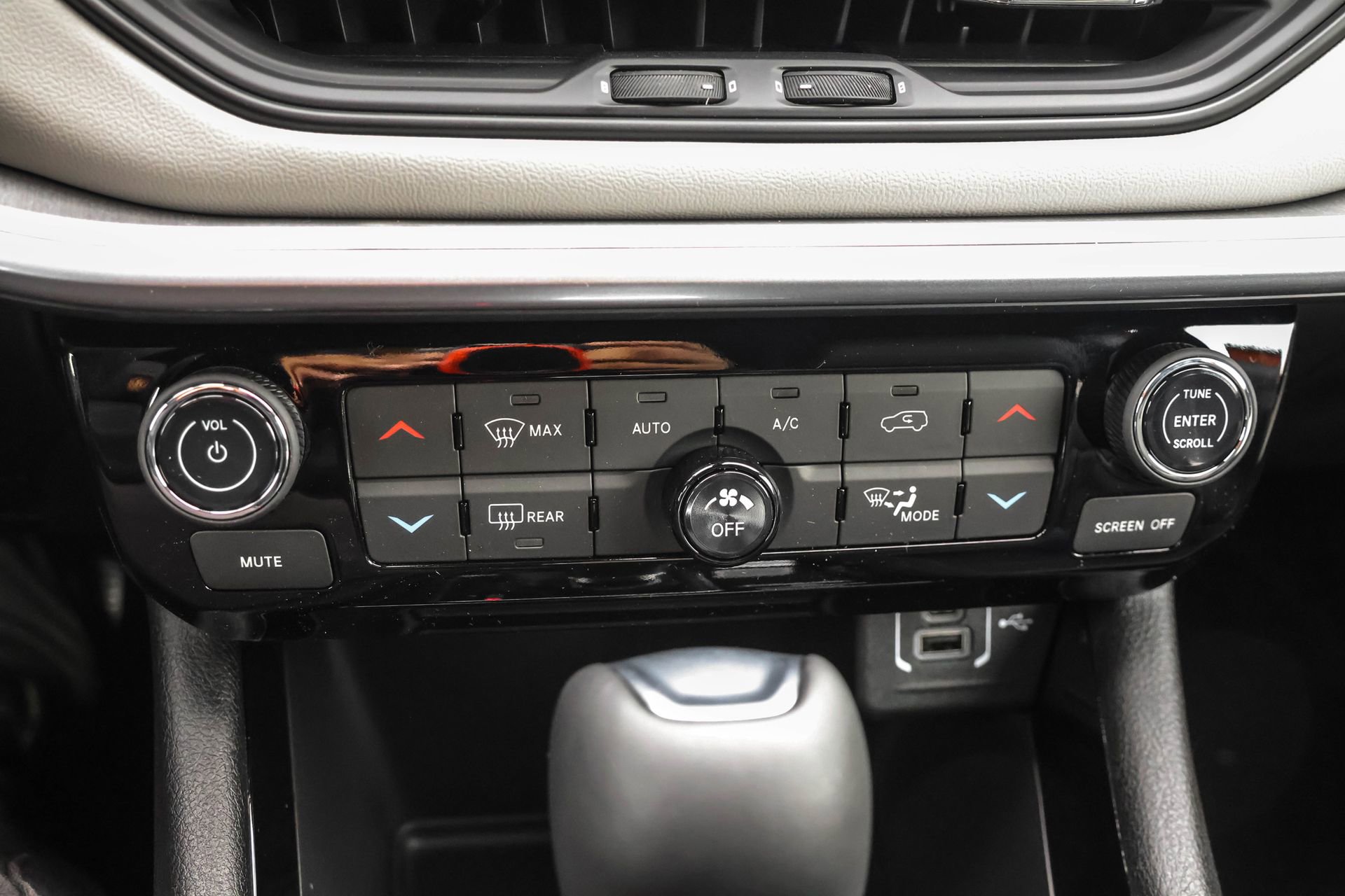 New 2026 Jeep Compass Limited image 16