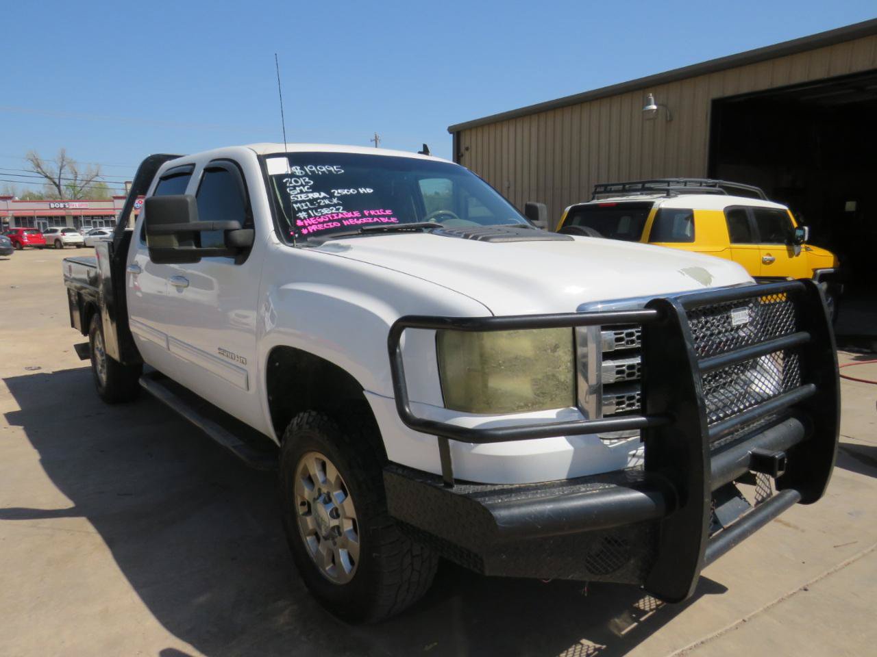 Used 2013 GMC Sierra 2500 SLT w/ SLT Convenience Package AWD/4WD image 3