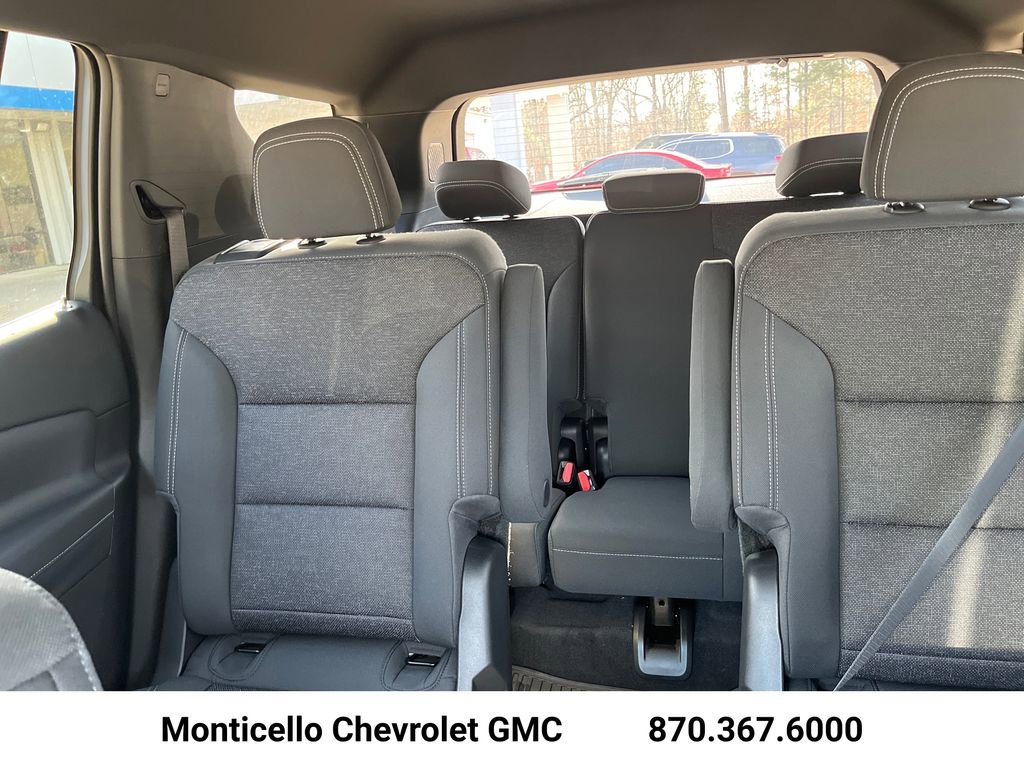 New 2026 Chevrolet Traverse LT w/ LPO, Floor Liner Package FWD image 24