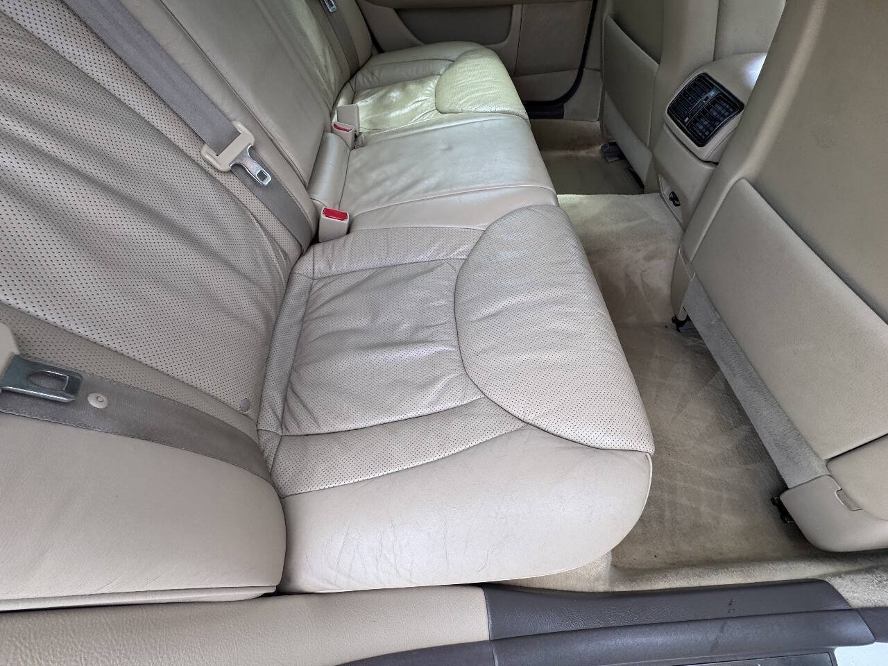 Used 2004 Lexus LS 430 RWD image 33
