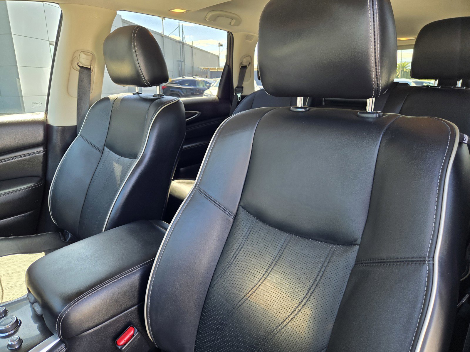 Used 2018 INFINITI QX60 AWD w/ Premium Plus Package image 16