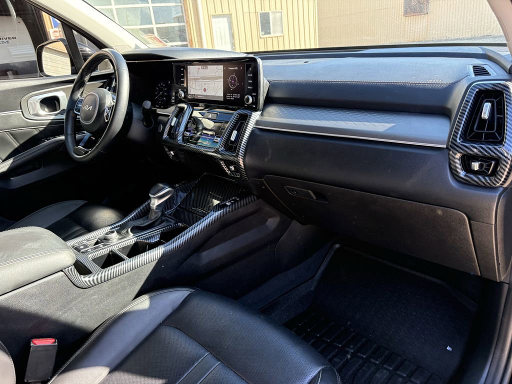 Used 2023 Kia Sorento SX image 31