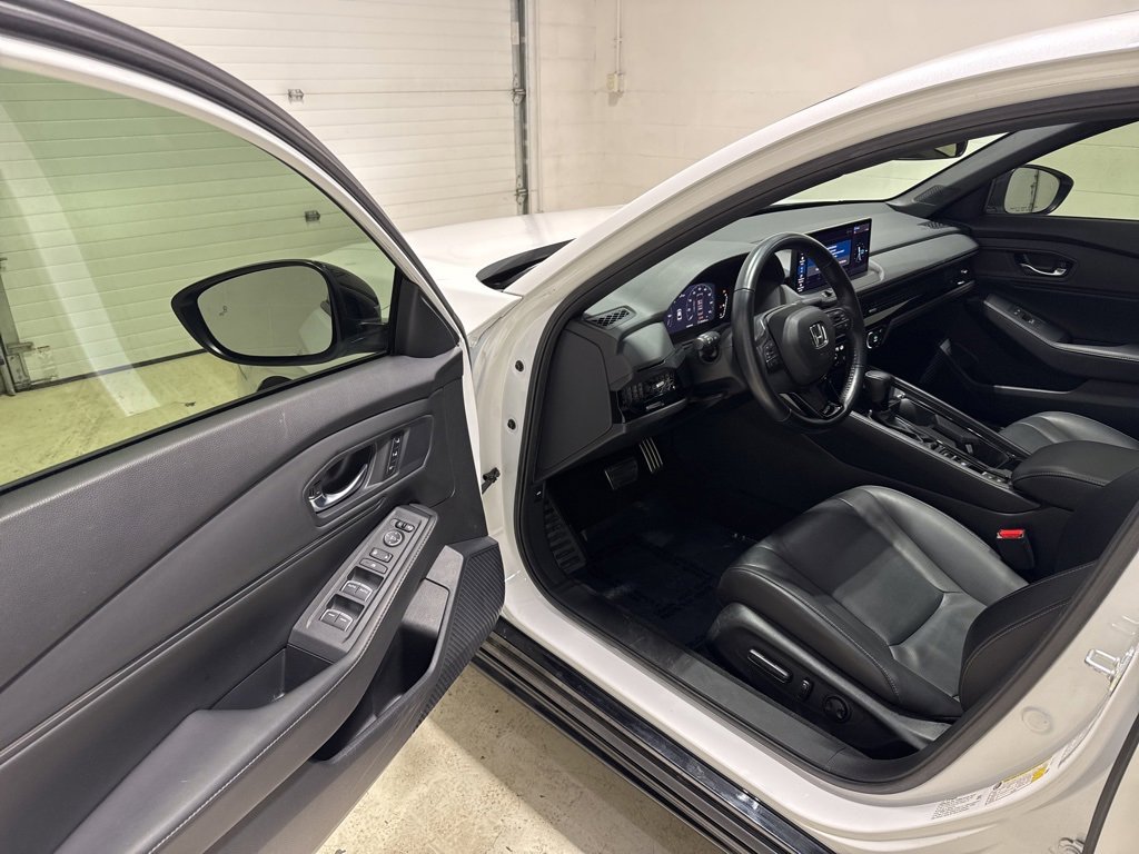 Used 2023 Honda Accord Sport image 8