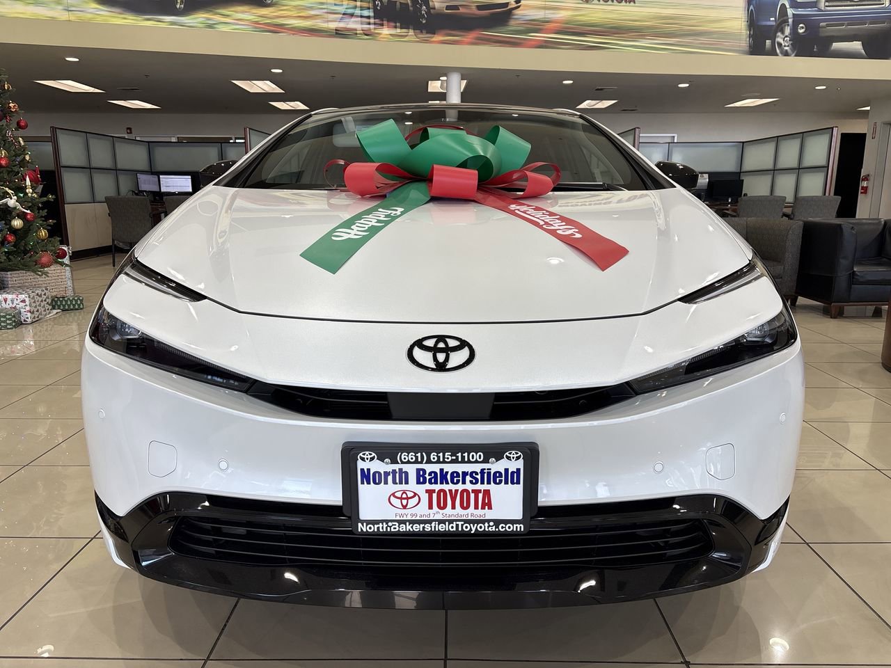 New 2026 Toyota Prius FWD image 5