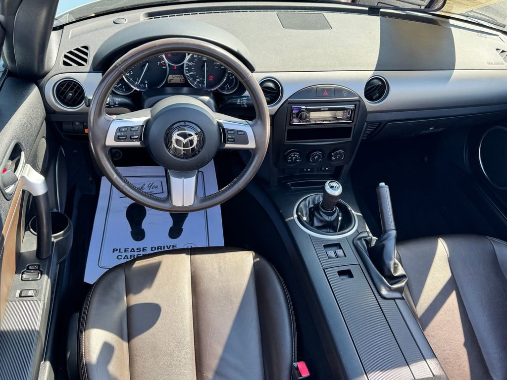 Used 2008 MAZDA MX-5 Miata RWD image 19