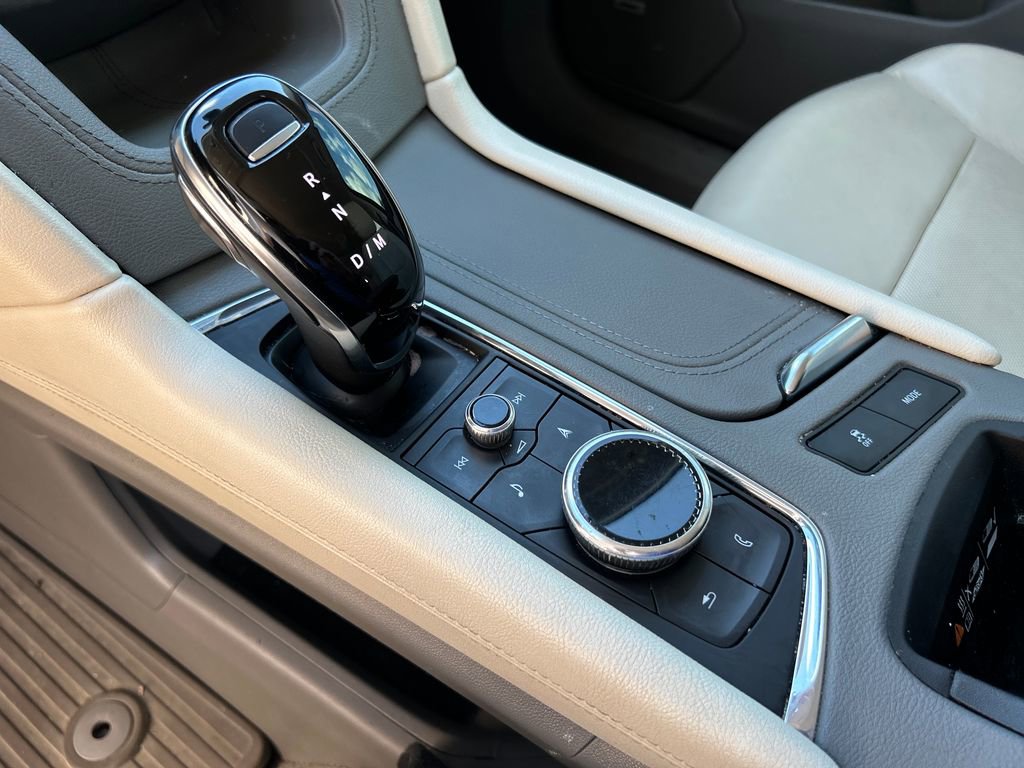 Used 2020 Cadillac XT6 Premium Luxury FWD image 22