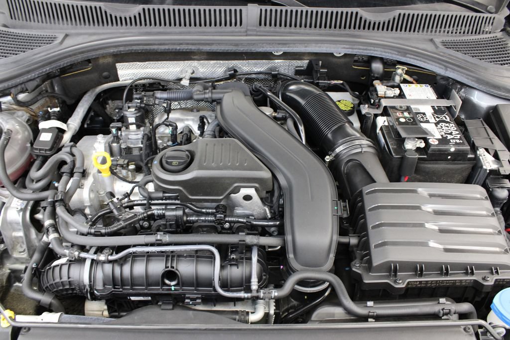Used 2024 Volkswagen Jetta SE FWD image 29