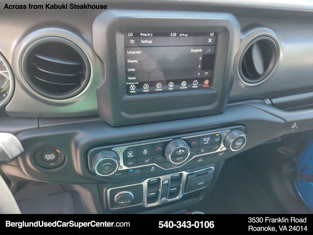 Used 2023 Jeep Wrangler Unlimited w/ Cold Weather Group AWD/4WD image 28