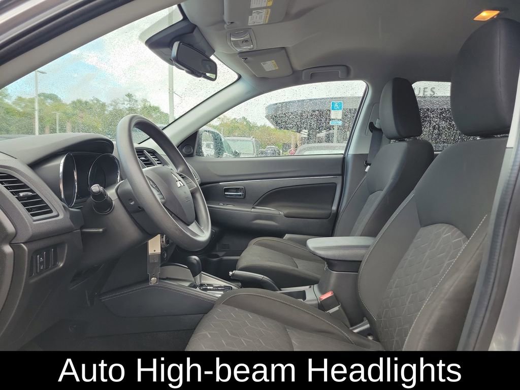 Used 2023 Mitsubishi Outlander Sport ES image 2