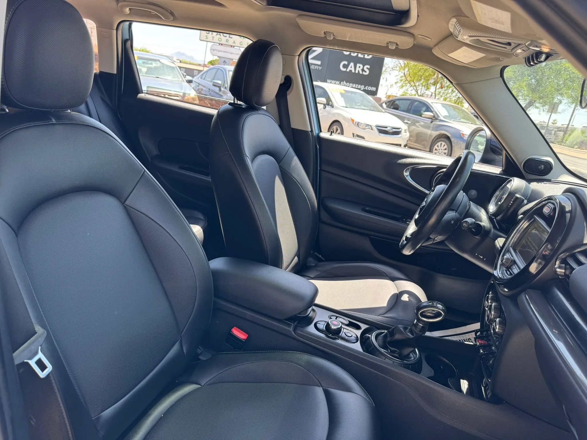 Used 2017 MINI Cooper Clubman FWD image 32