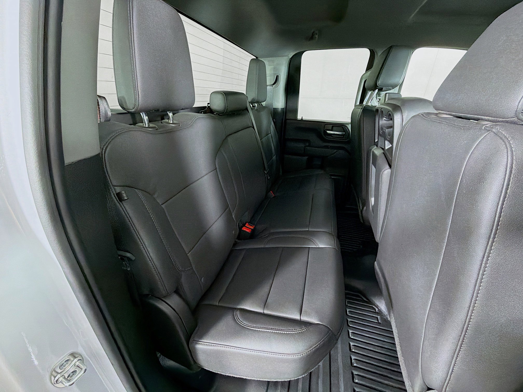 Used 2025 Chevrolet Silverado 3500 W/T image 25