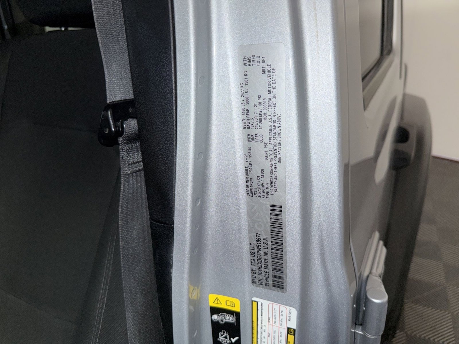 Used 2023 Jeep Wrangler Sport S image 27