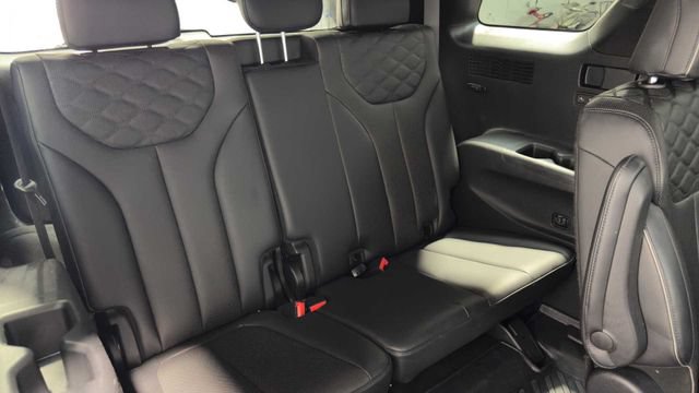 Used 2020 Hyundai Palisade Limited FWD image 17