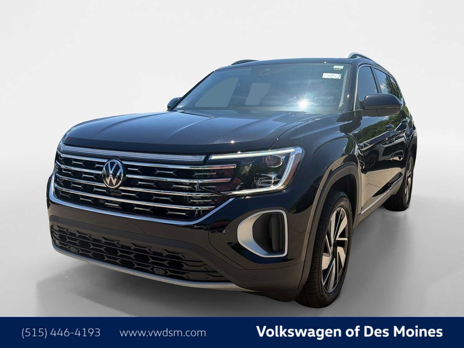 Used 2025 Volkswagen Atlas SEL AWD/4WD image 1