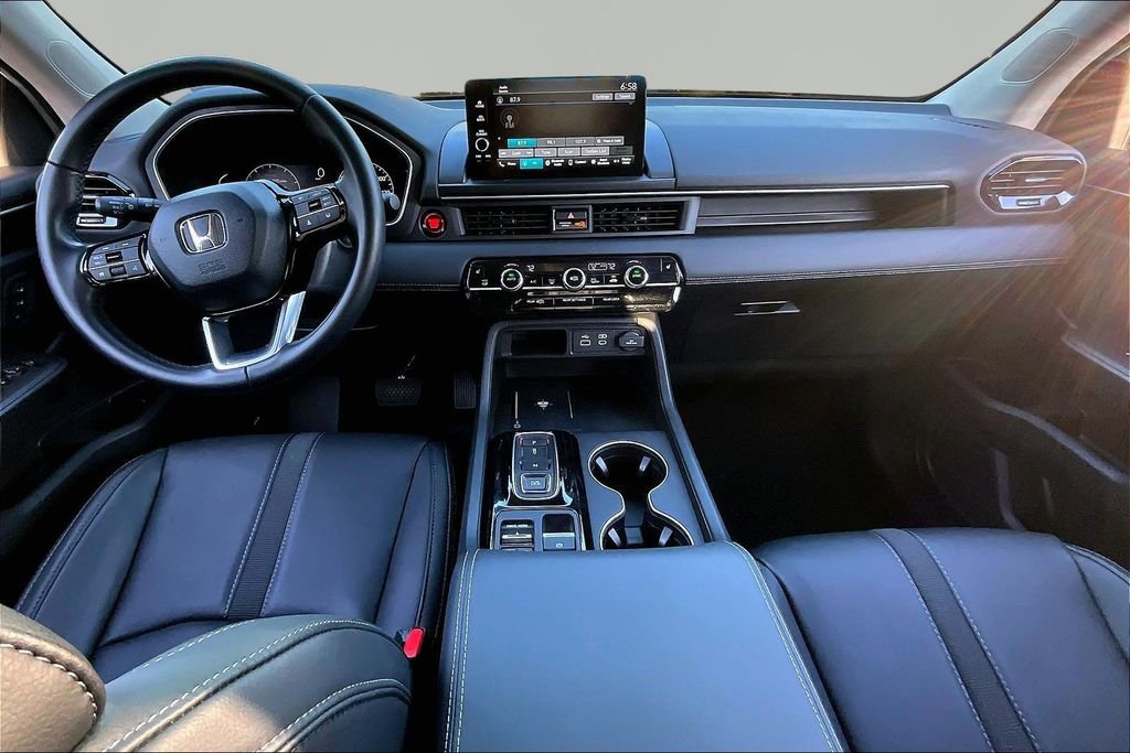 Certified 2025 Honda Pilot EX-L image 7
