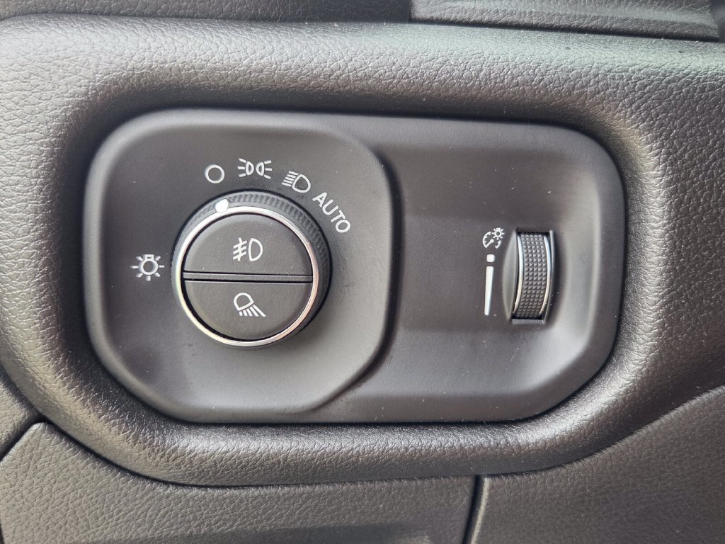 Used 2024 RAM 1500 Tradesman AWD/4WD image 33