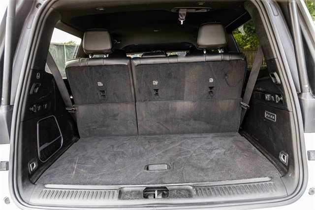 Used 2022 Jeep Wagoneer Series III w/ Flexible Seating Group image 24